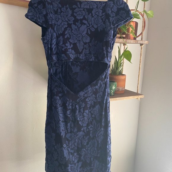 Cute bodycon stretch denim dress - GUESS - Picture 2 of 3